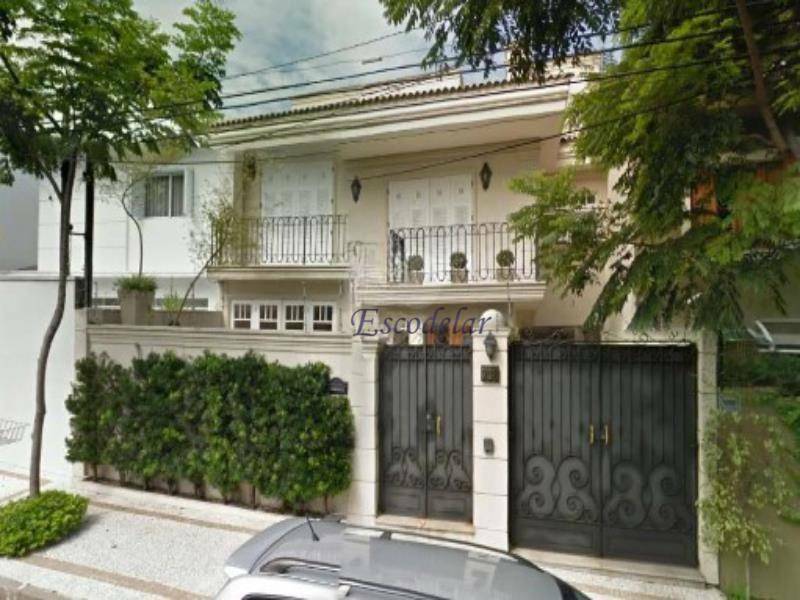 Casa à venda com 4 quartos, 200m² - Foto 2