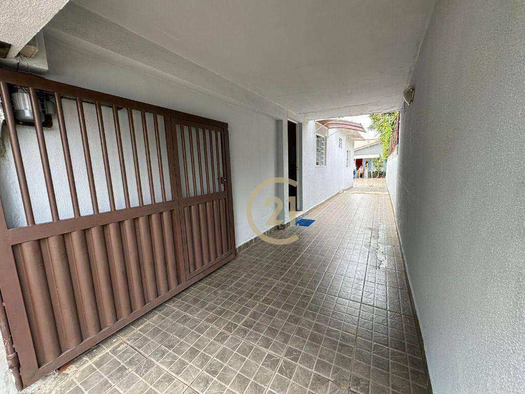 Casa à venda com 3 quartos, 155m² - Foto 2