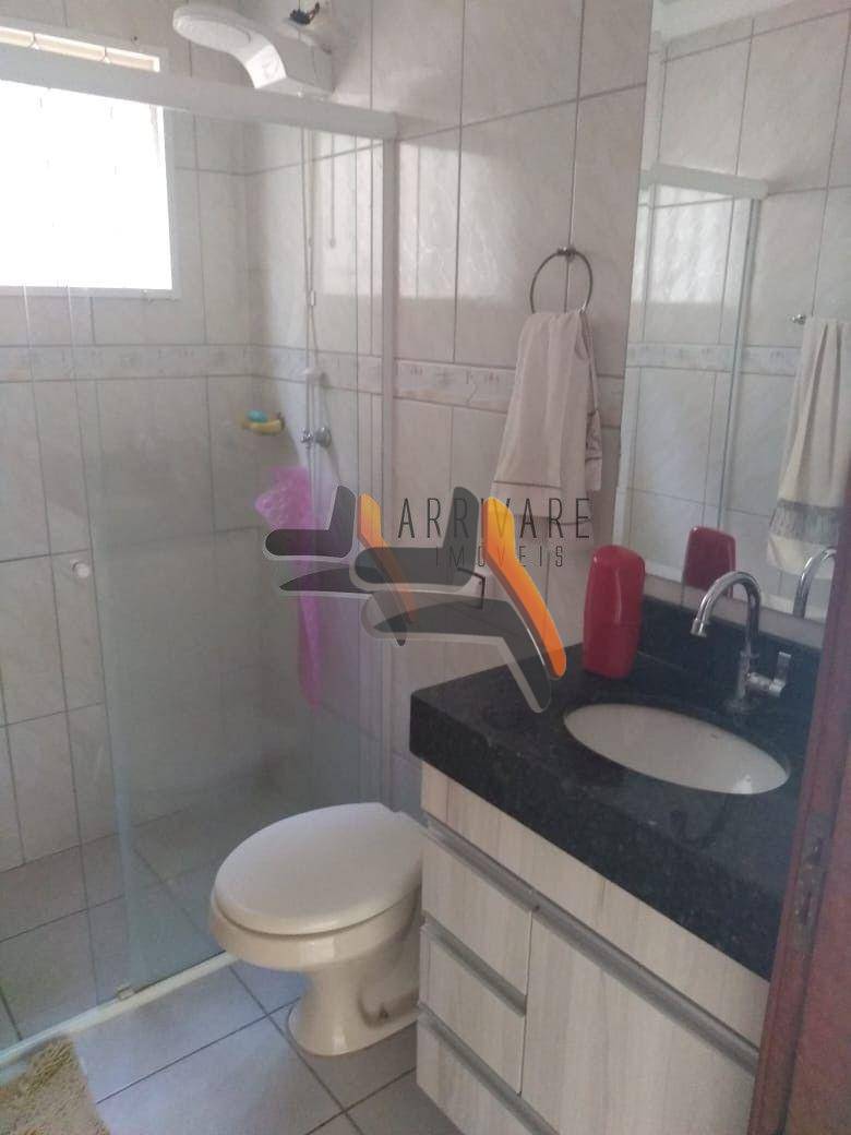 Casa à venda com 3 quartos, 200m² - Foto 37