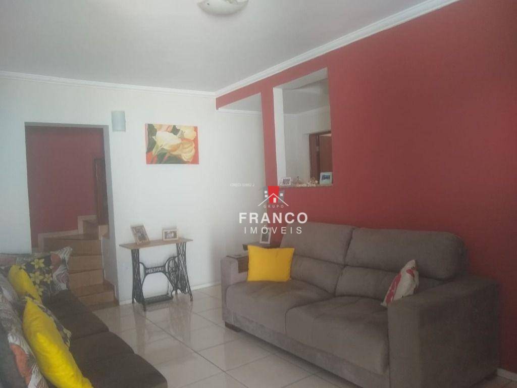 Casa à venda com 3 quartos, 226m² - Foto 16