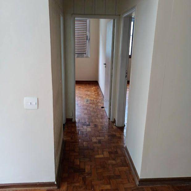 Apartamento à venda com 2 quartos, 82m² - Foto 3