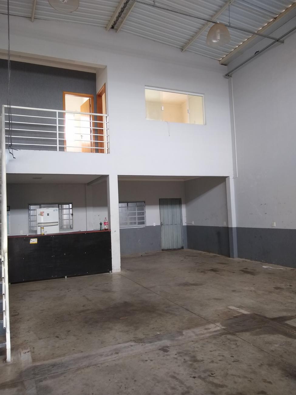 Loja-Salão para alugar, 160m² - Foto 1