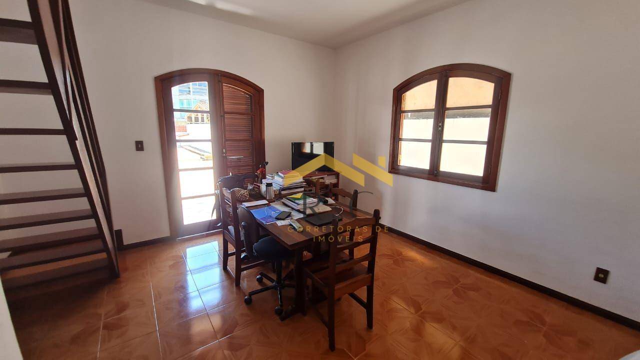 Casa à venda com 2 quartos, 156m² - Foto 7