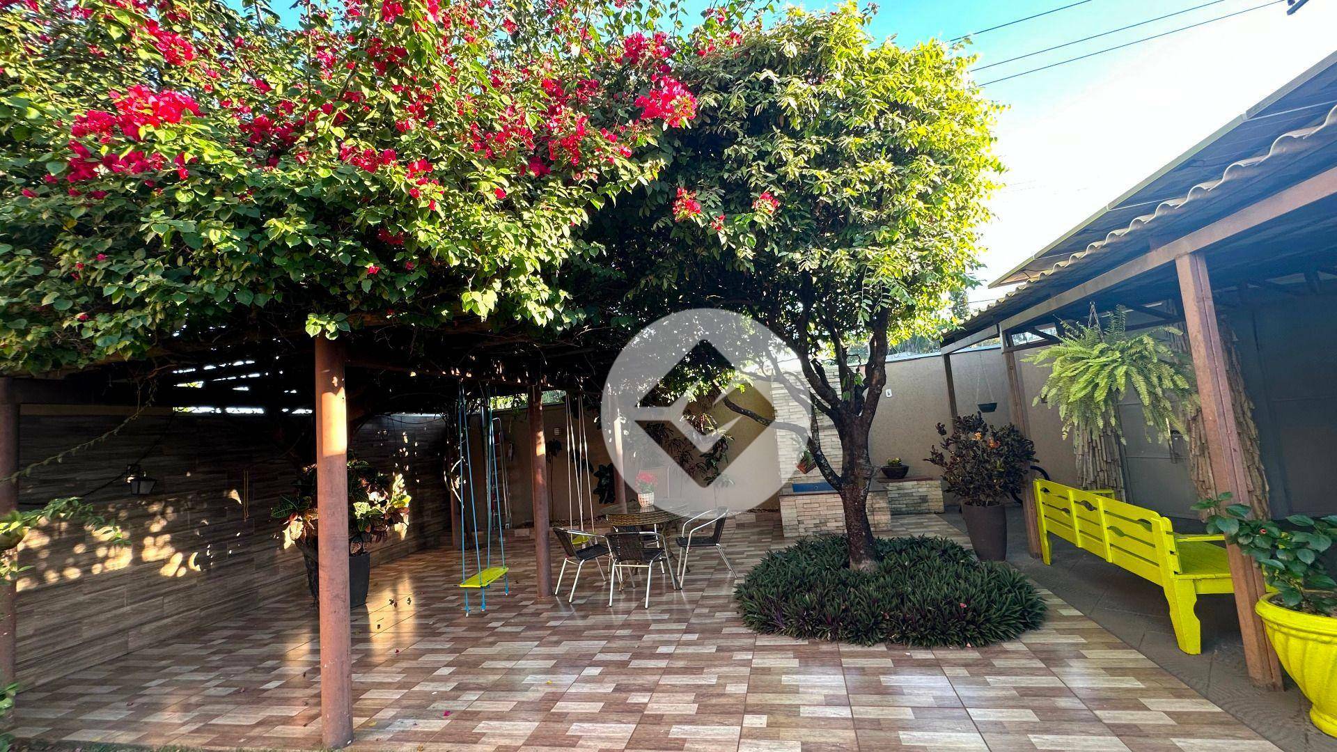 Casa à venda com 4 quartos, 335m² - Foto 15