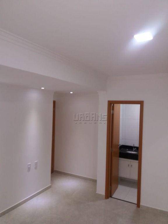 Apartamento à venda com 3 quartos, 130m² - Foto 17