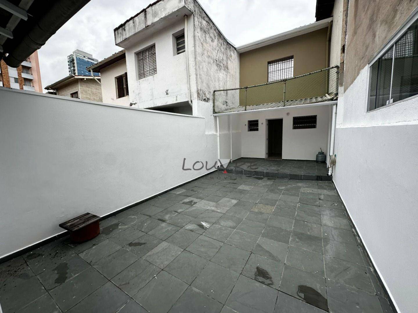 Casa para alugar com 2 quartos, 136m² - Foto 14