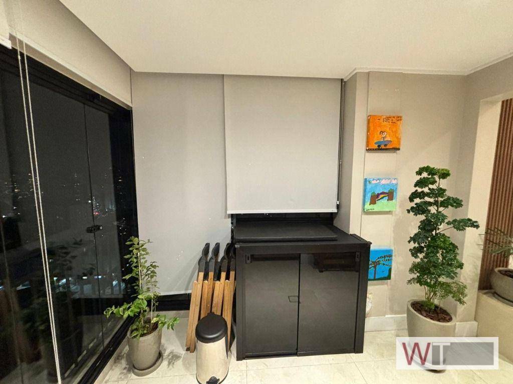 Apartamento para alugar com 2 quartos, 68m² - Foto 8