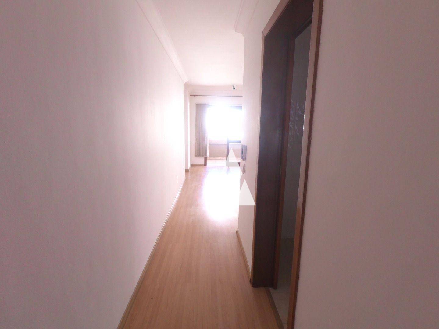 Apartamento para alugar com 2 quartos, 75m² - Foto 14