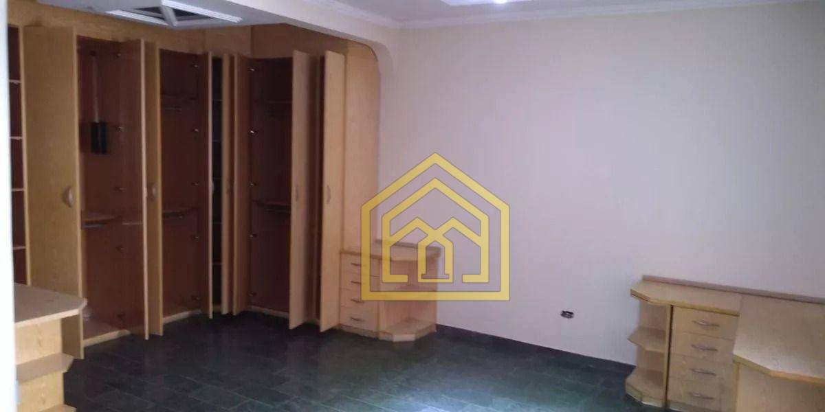 Sobrado à venda com 4 quartos, 324m² - Foto 4