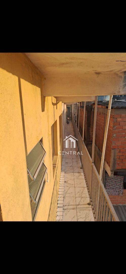 Sobrado à venda com 9 quartos, 160m² - Foto 6