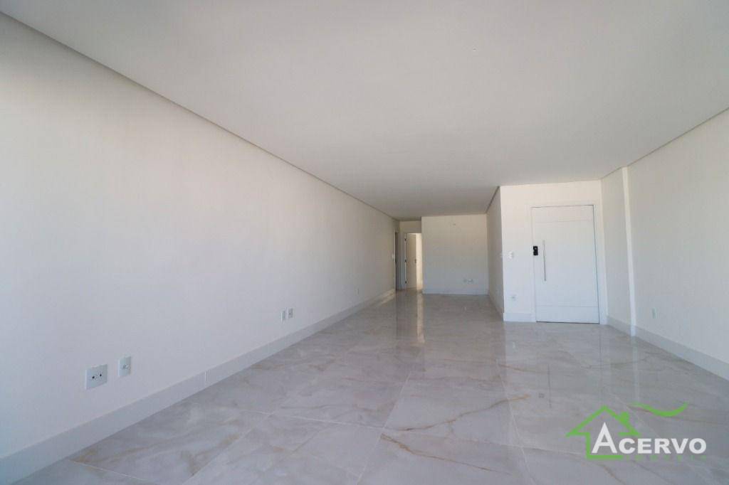 Apartamento à venda com 4 quartos, 190m² - Foto 3