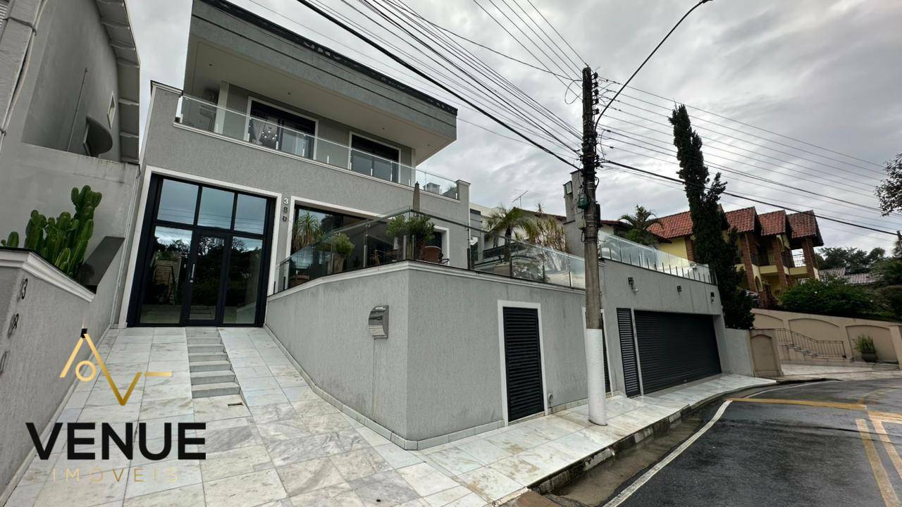 Casa de Condomínio à venda com 4 quartos, 750m² - Foto 2