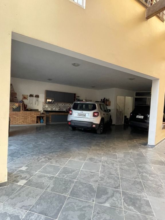 Sobrado à venda com 4 quartos, 337m² - Foto 35