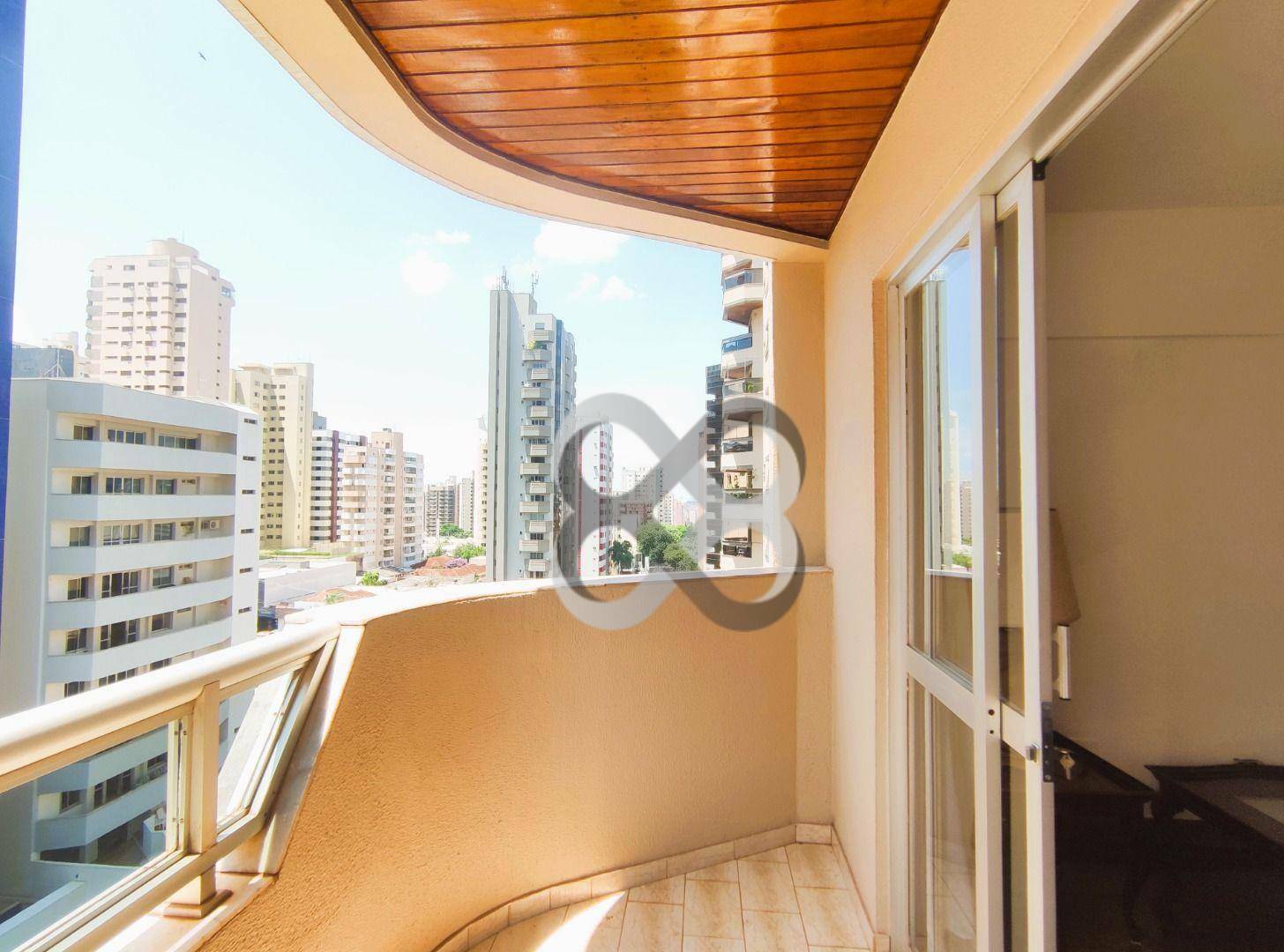 Apartamento para alugar com 3 quartos, 230m² - Foto 9