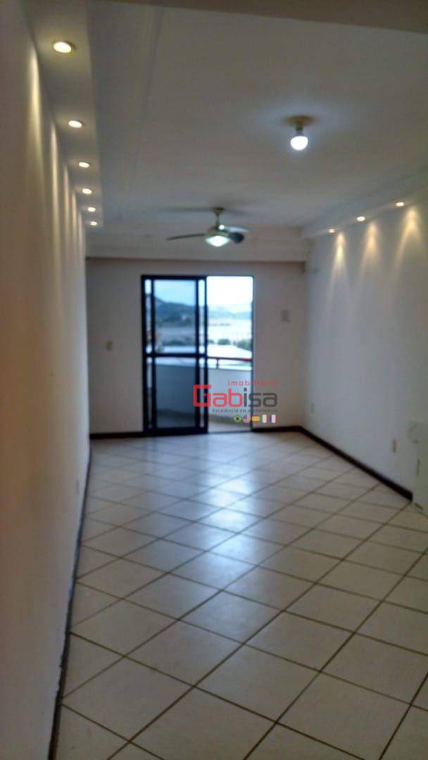 Apartamento à venda com 2 quartos, 70m² - Foto 9