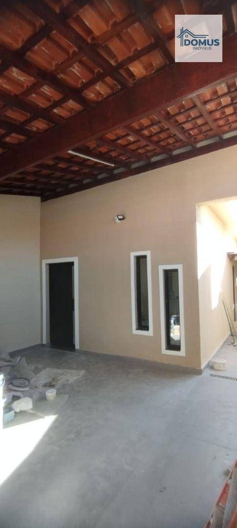 Casa à venda com 3 quartos, 110m² - Foto 3