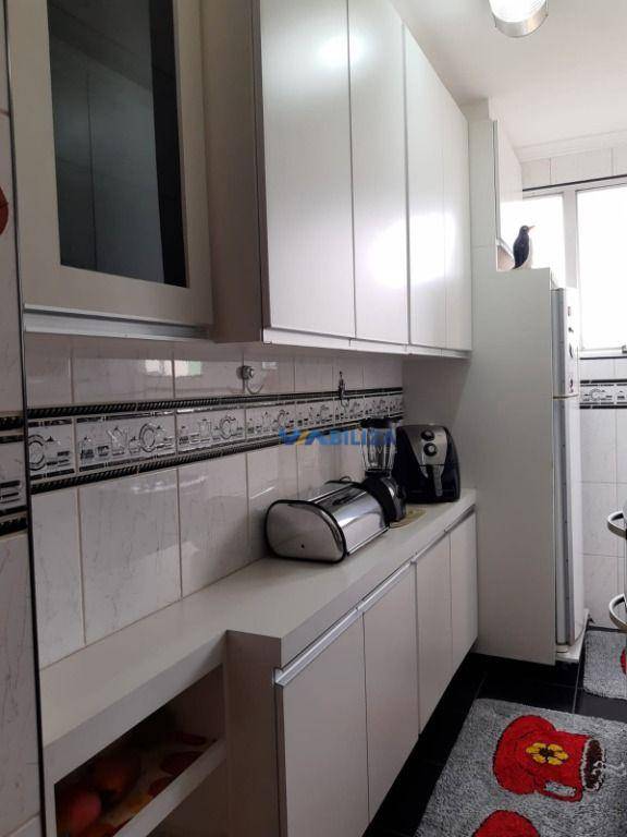 Apartamento à venda com 2 quartos, 83m² - Foto 18