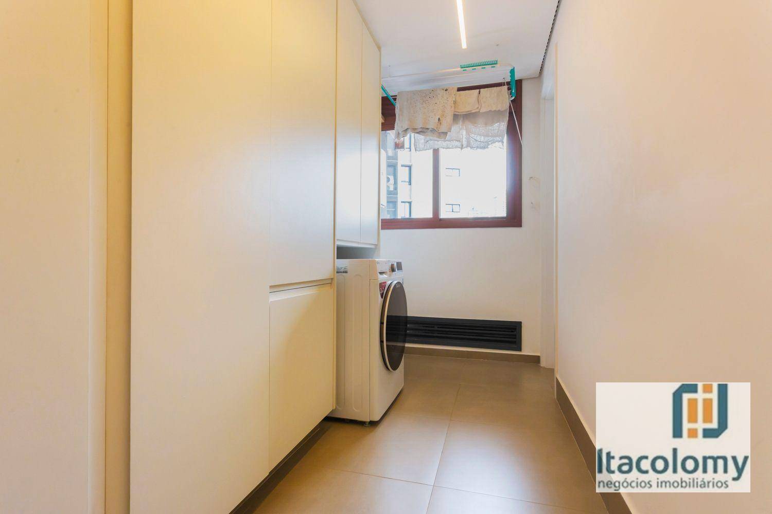 Apartamento à venda com 3 quartos, 270m² - Foto 15