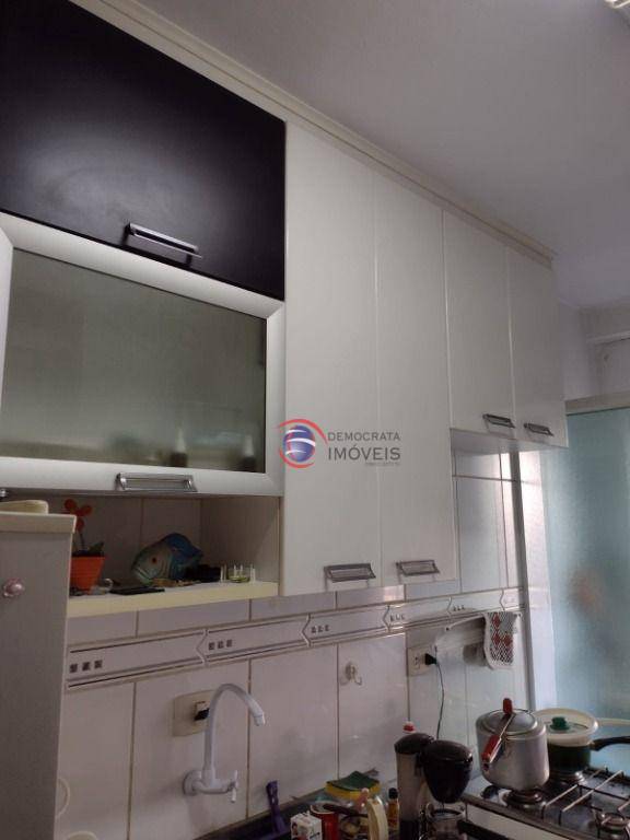 Apartamento à venda com 2 quartos, 56m² - Foto 11