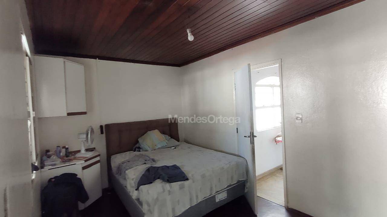 Casa à venda com 3 quartos, 184m² - Foto 5