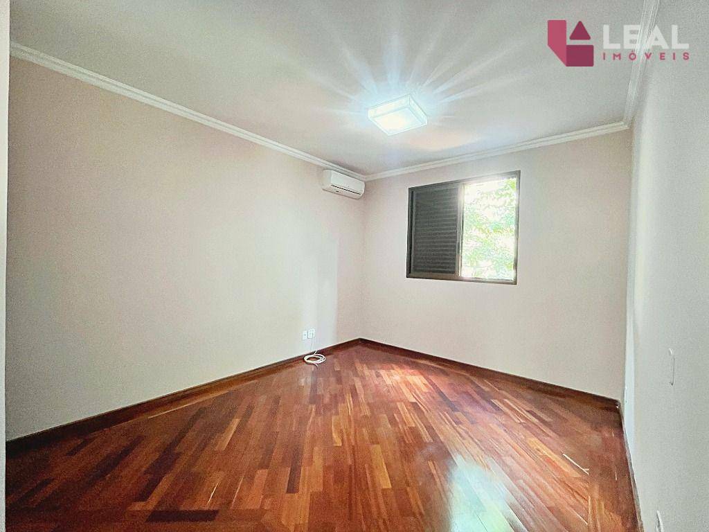 Apartamento à venda com 3 quartos, 223m² - Foto 17