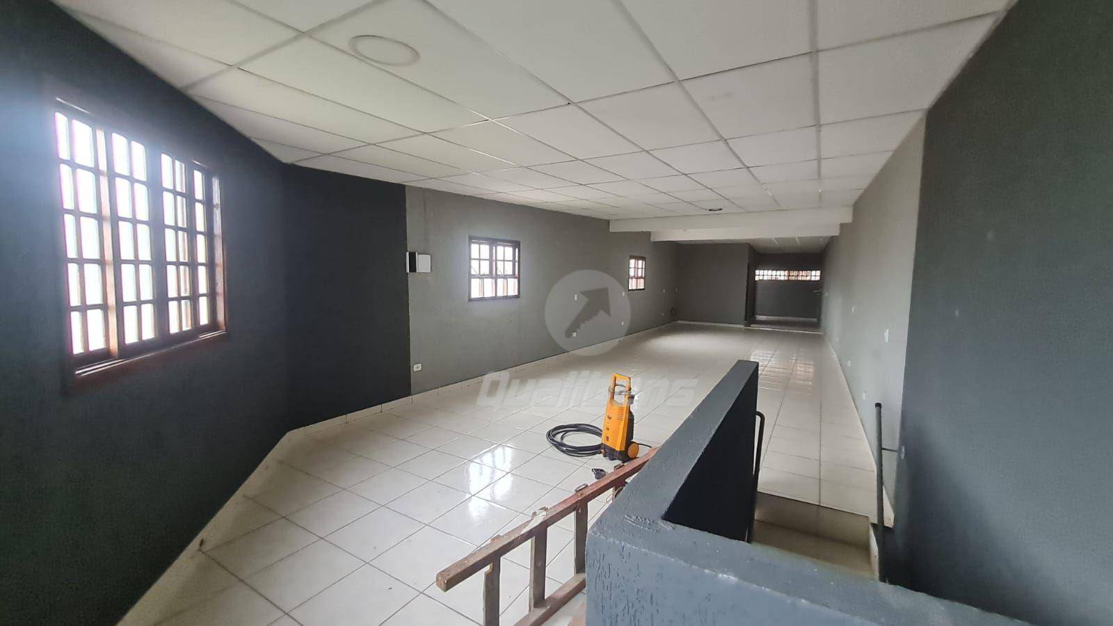 Sobrado para alugar com 3 quartos, 220m² - Foto 1