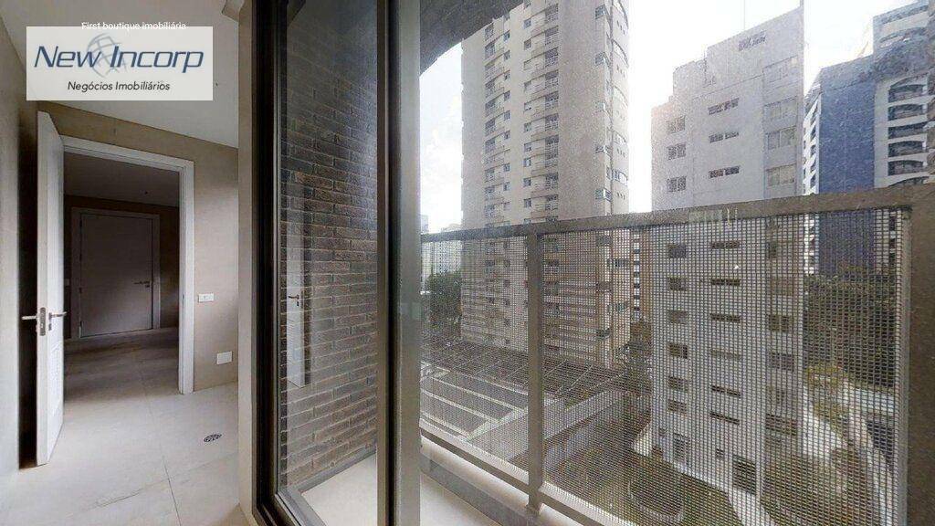 Apartamento à venda com 3 quartos, 244m² - Foto 17