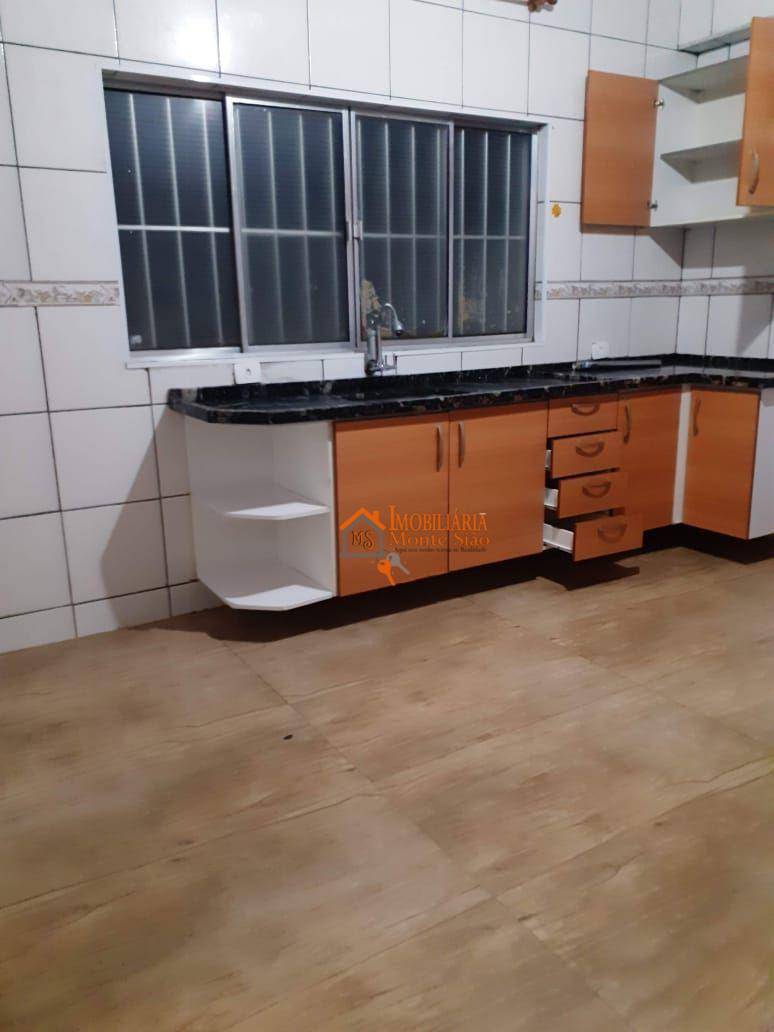 Sobrado à venda com 6 quartos, 250m² - Foto 8