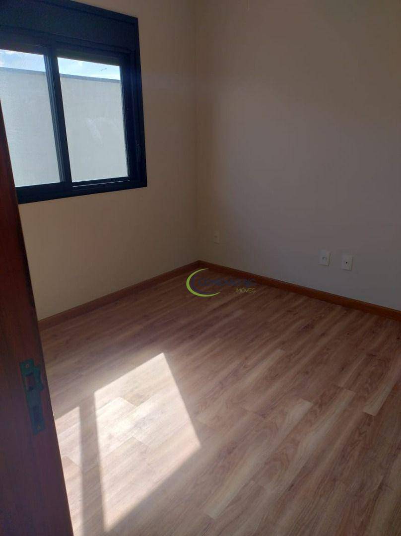 Casa de Condomínio à venda com 3 quartos, 250m² - Foto 3