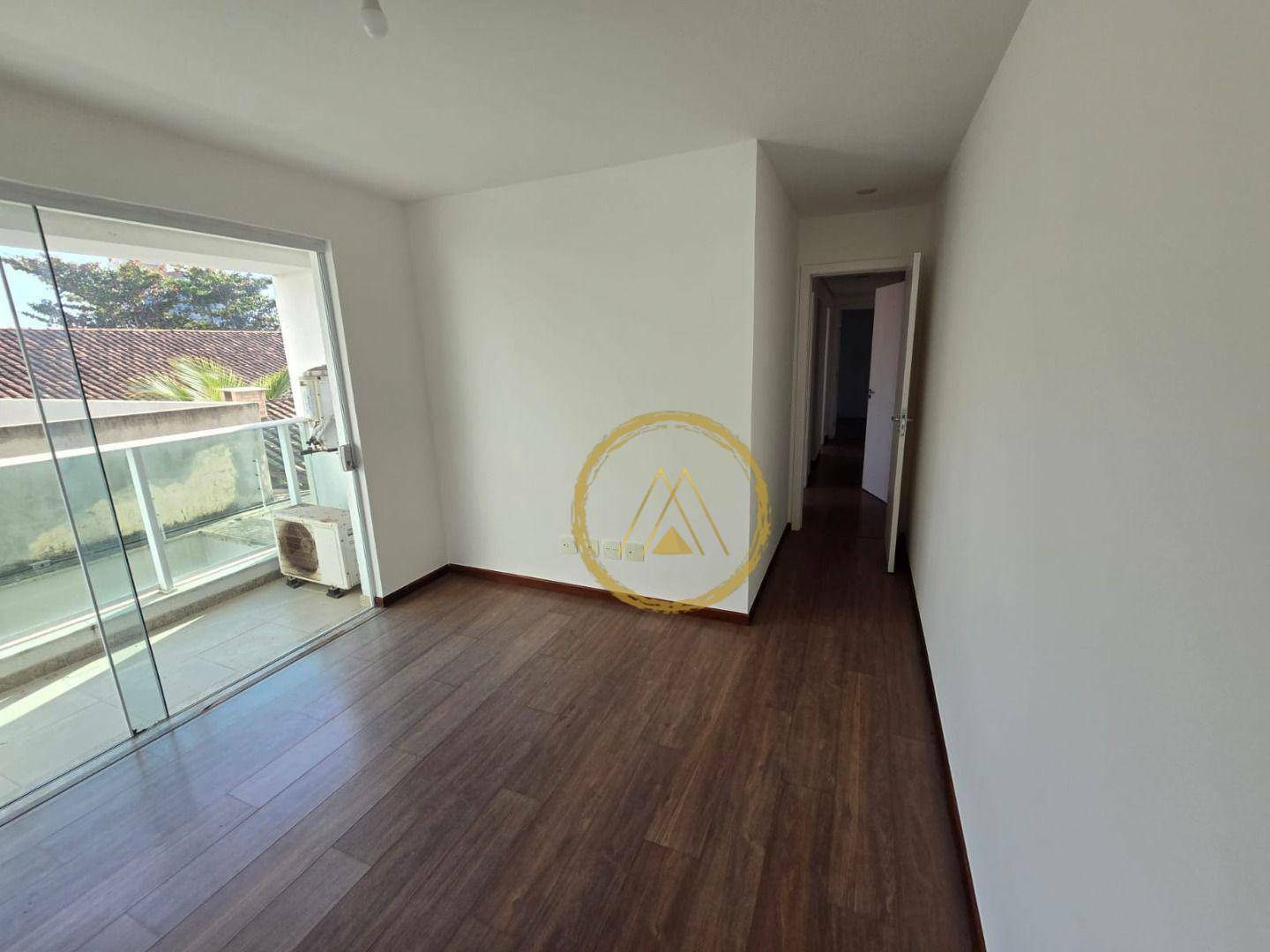 Apartamento à venda com 4 quartos, 151m² - Foto 2