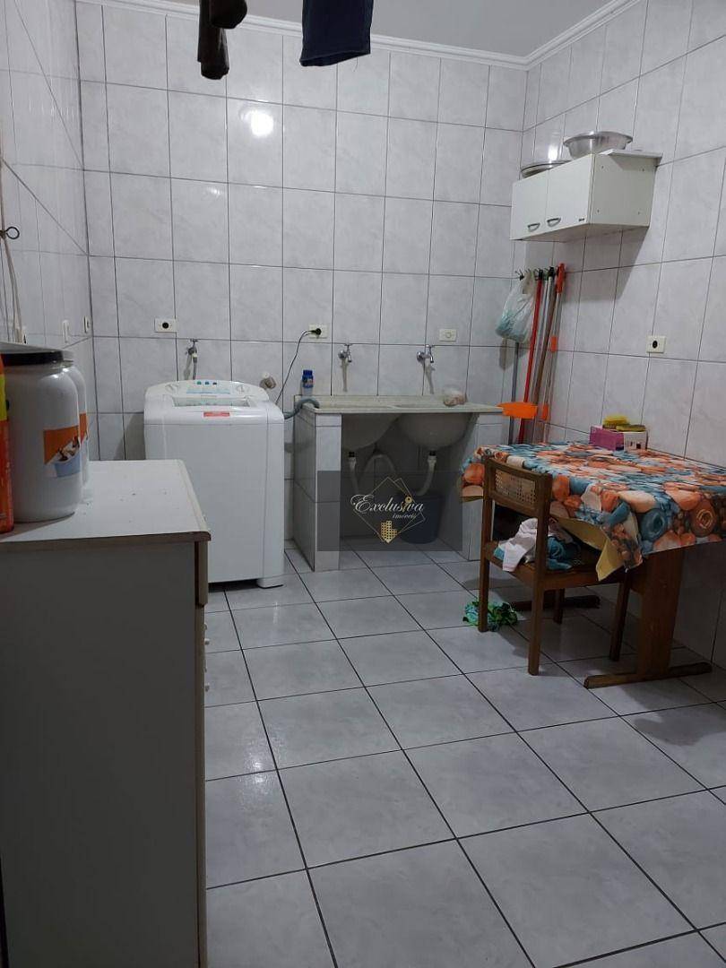 Casa à venda com 3 quartos, 200m² - Foto 8