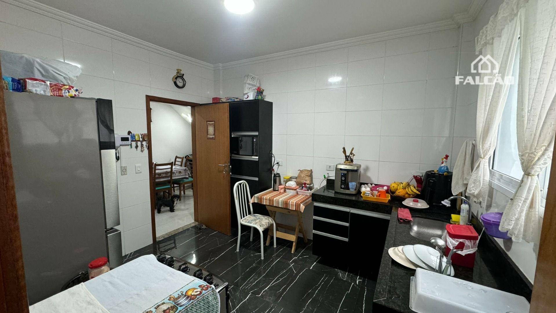 Casa à venda com 2 quartos, 100m² - Foto 14