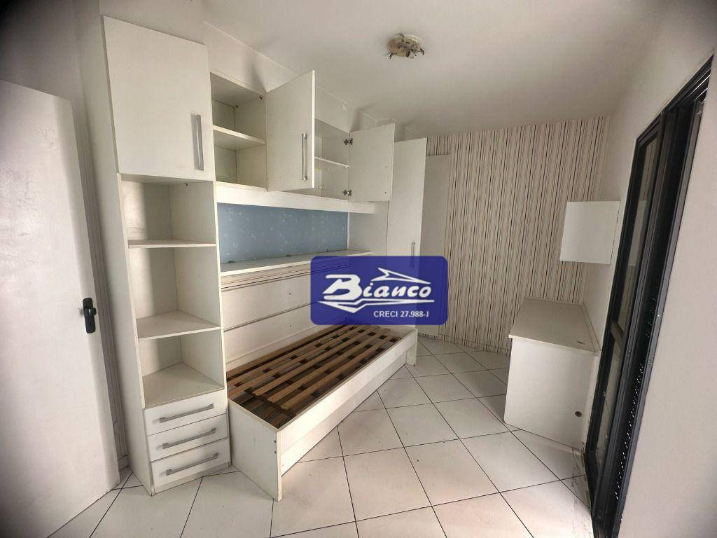 Apartamento à venda com 2 quartos, 65m² - Foto 12