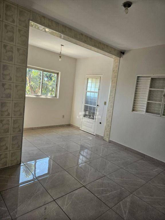 Casa à venda com 4 quartos, 160m² - Foto 7