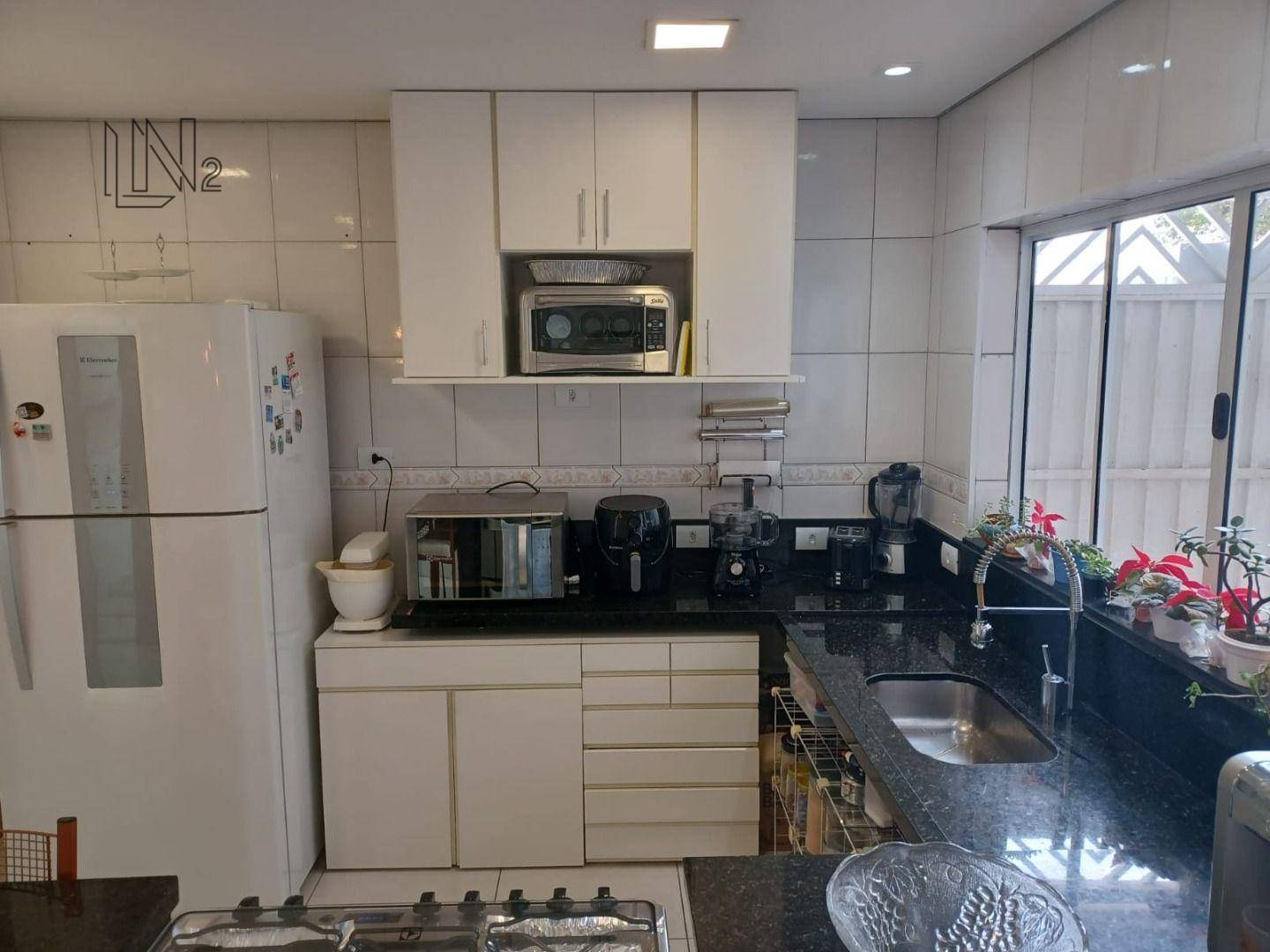 Sobrado à venda com 2 quartos, 183m² - Foto 9