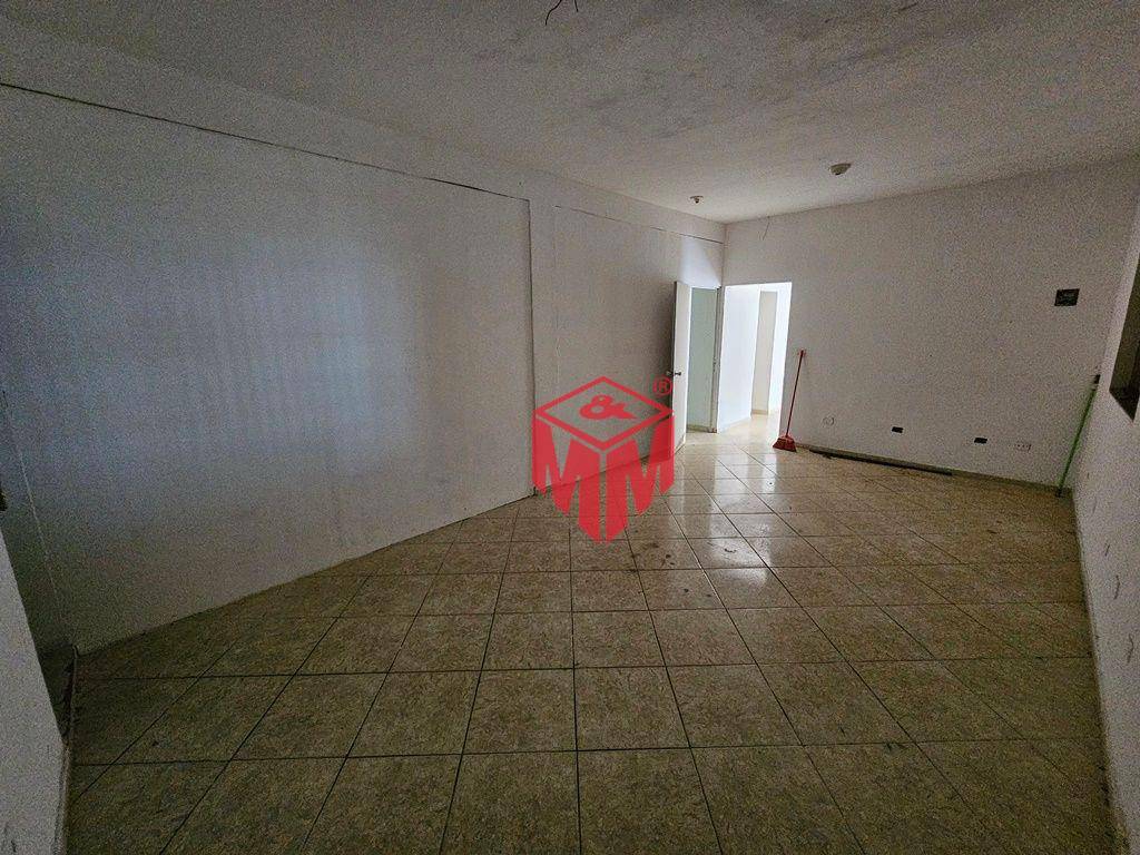 Casa para alugar com 4 quartos, 160m² - Foto 17