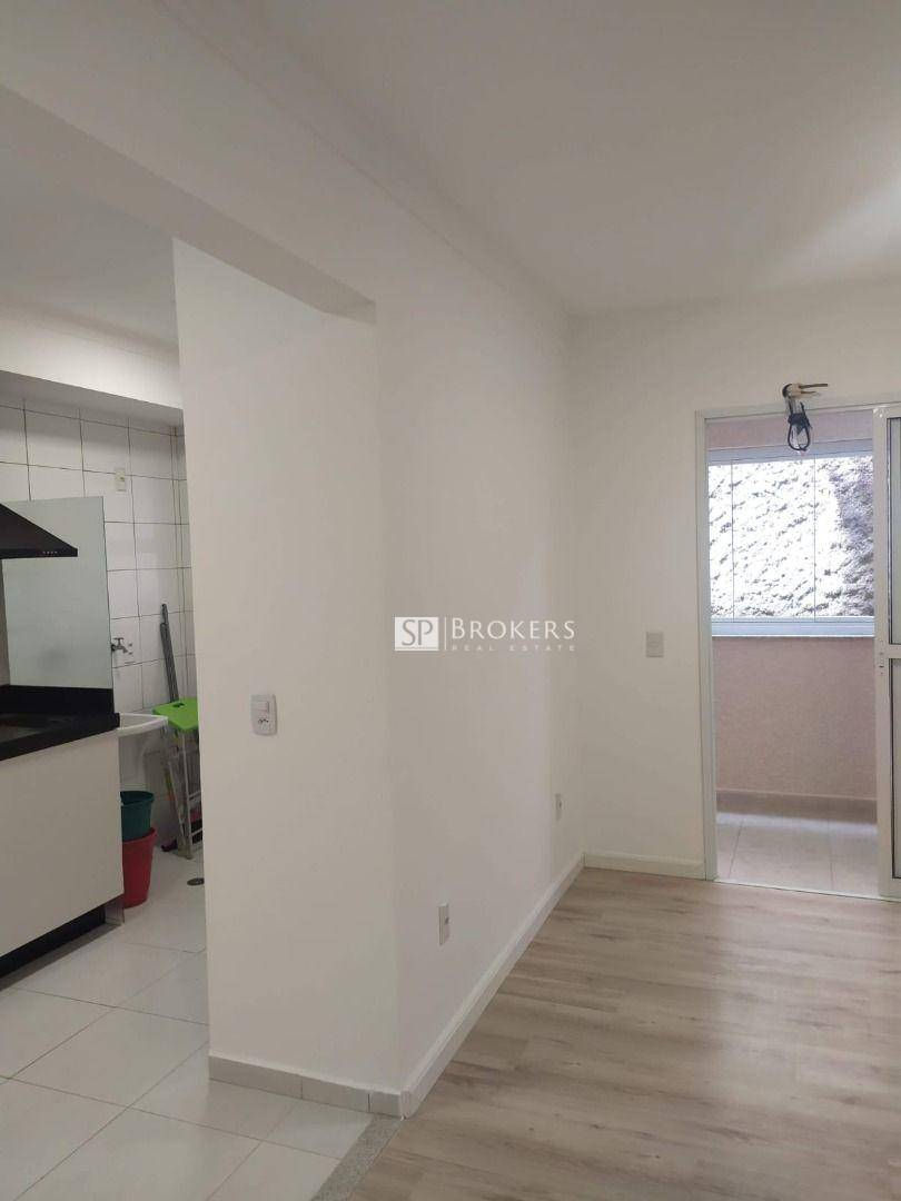 Apartamento à venda com 3 quartos, 70m² - Foto 7