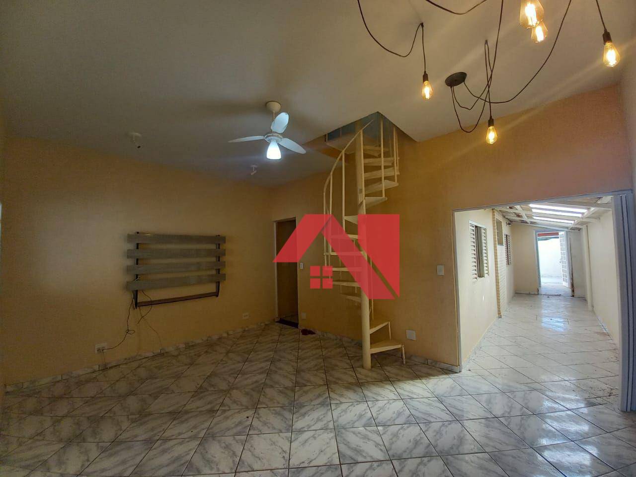 Casa à venda com 3 quartos, 121m² - Foto 3