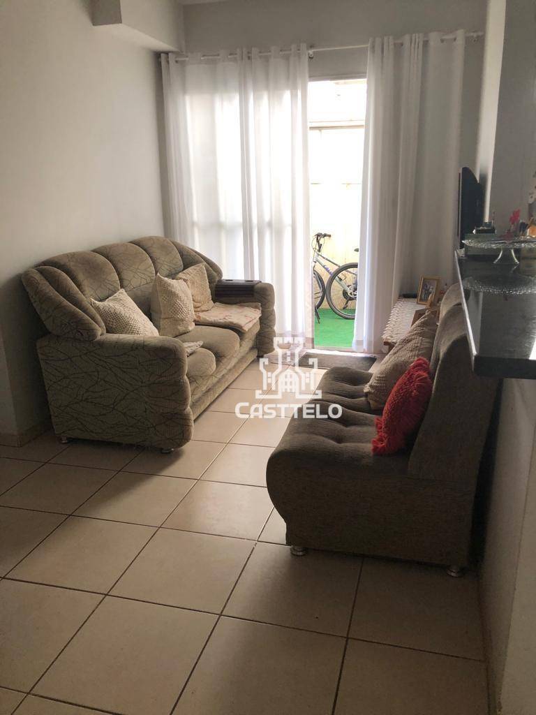 Apartamento à venda com 2 quartos, 50m² - Foto 1