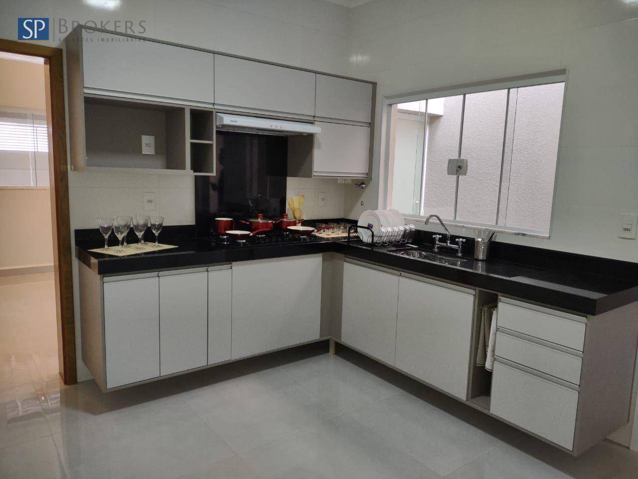 Casa, 3 quartos, 114 m² - Foto 1