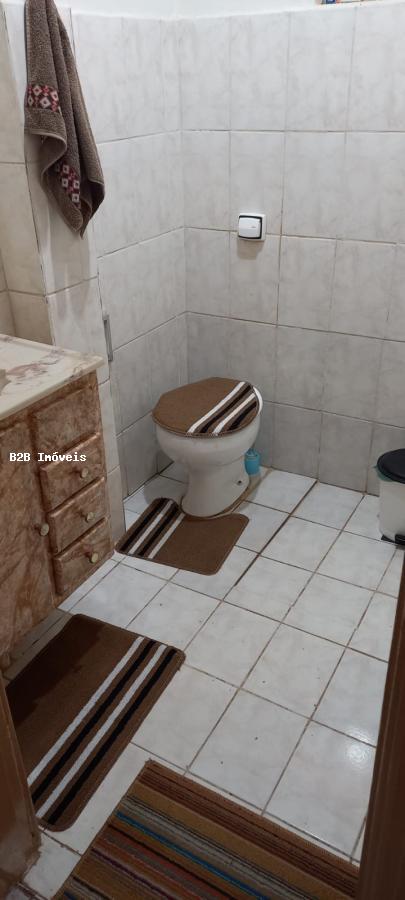 Casa à venda com 3 quartos, 150m² - Foto 11