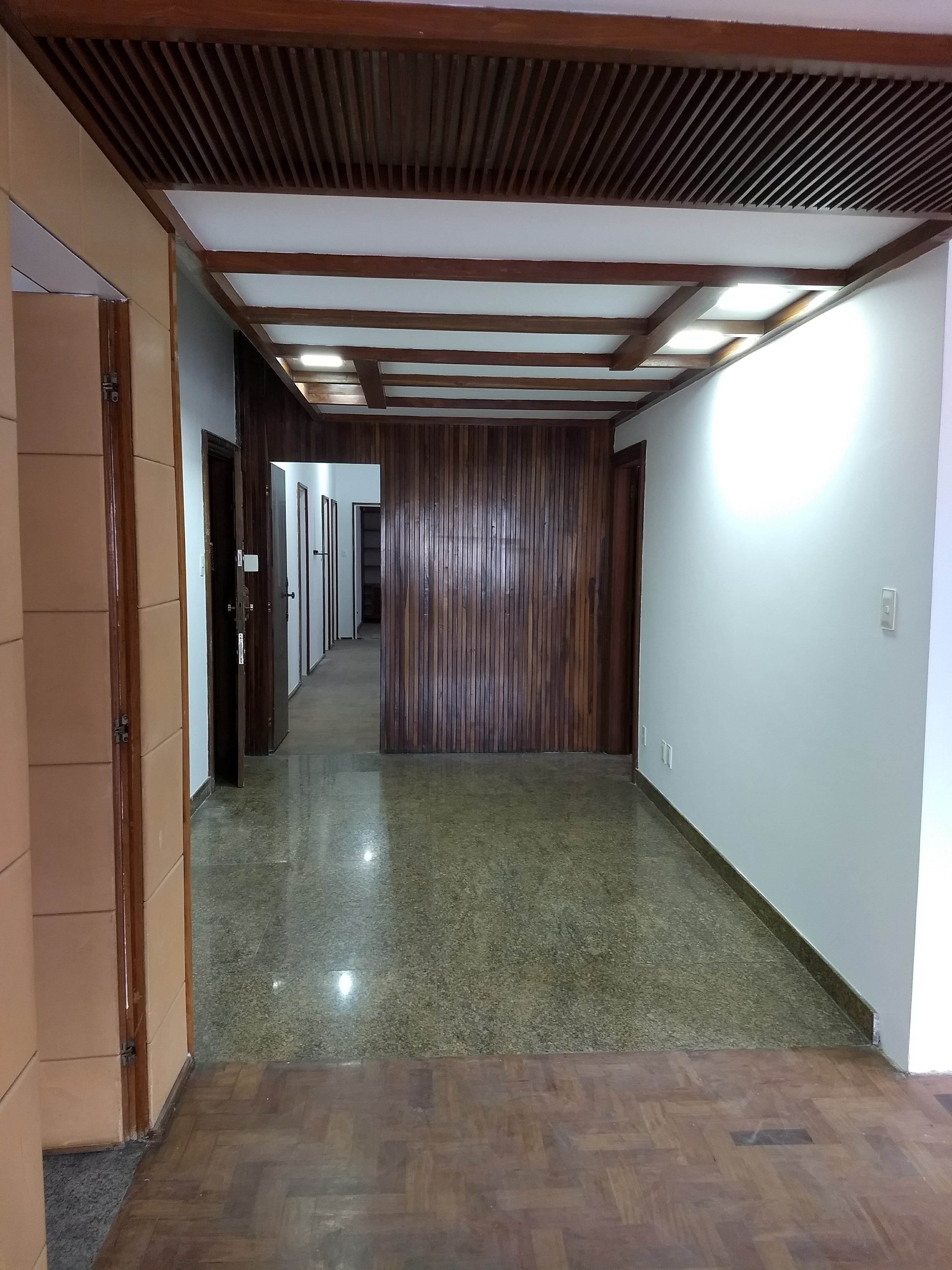 Apartamento à venda com 3 quartos, 291m² - Foto 16