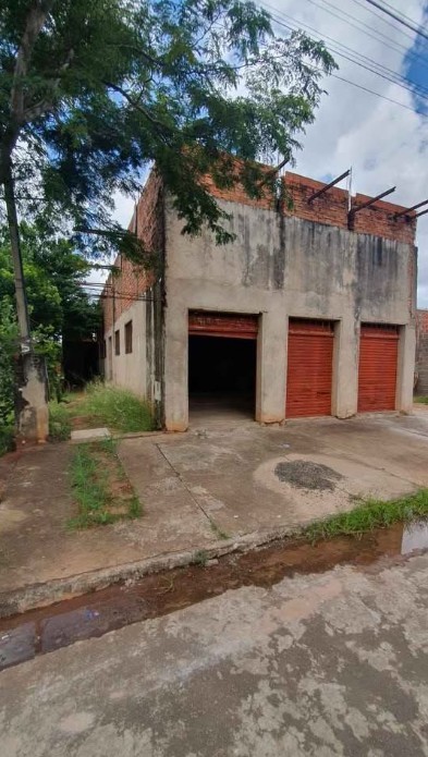 Depósito-Galpão-Armazém à venda, 250m² - Foto 1