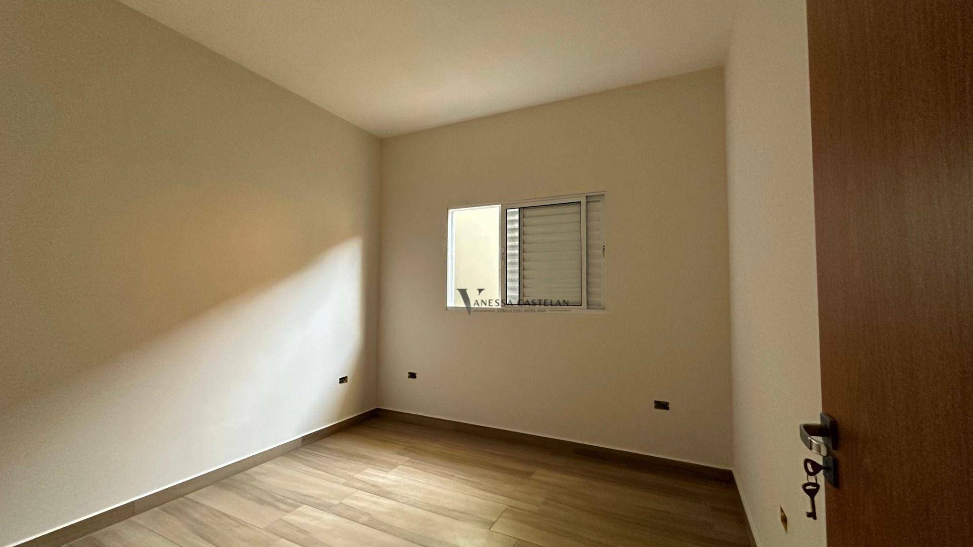 Casa à venda com 3 quartos, 90m² - Foto 8