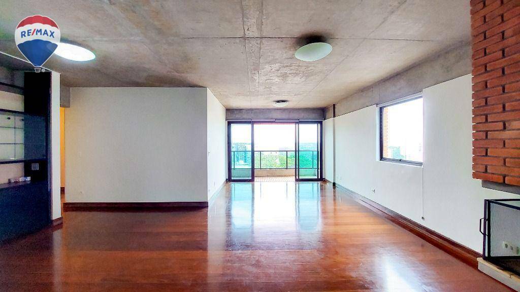 Apartamento para alugar com 3 quartos, 127m² - Foto 1