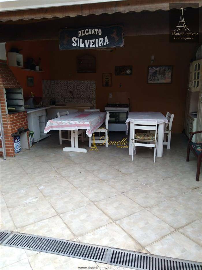 Casa à venda com 2 quartos, 131m² - Foto 8