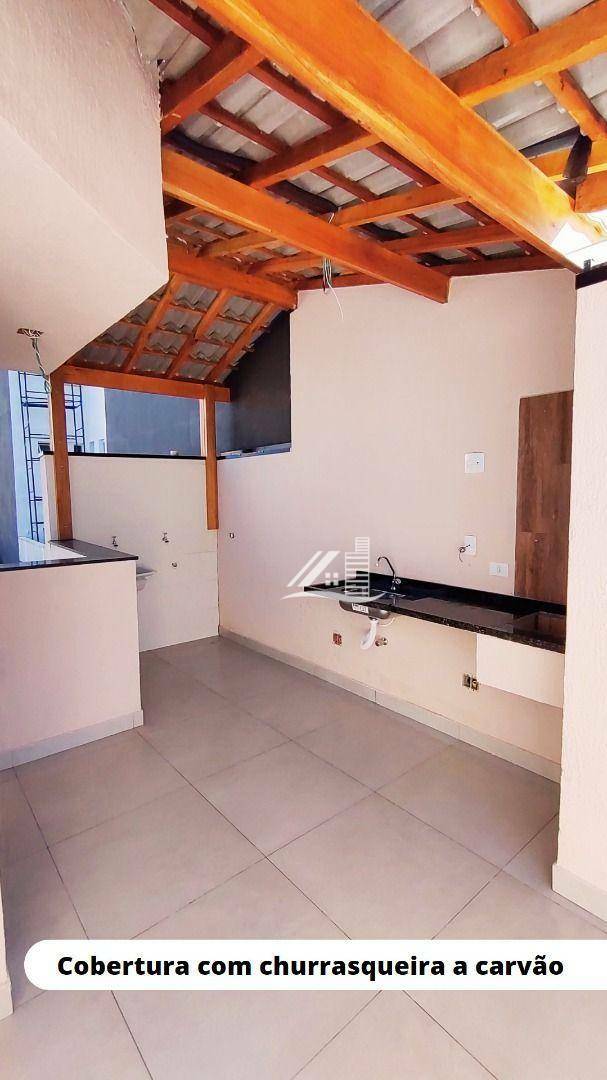 Sobrado à venda com 3 quartos, 130m² - Foto 2