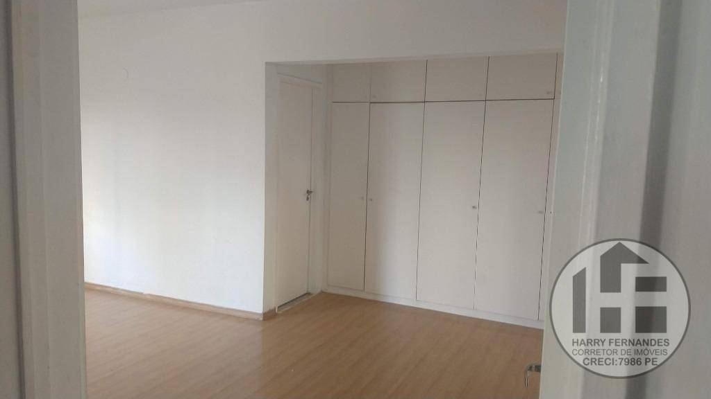 Apartamento à venda com 3 quartos, 200m² - Foto 13