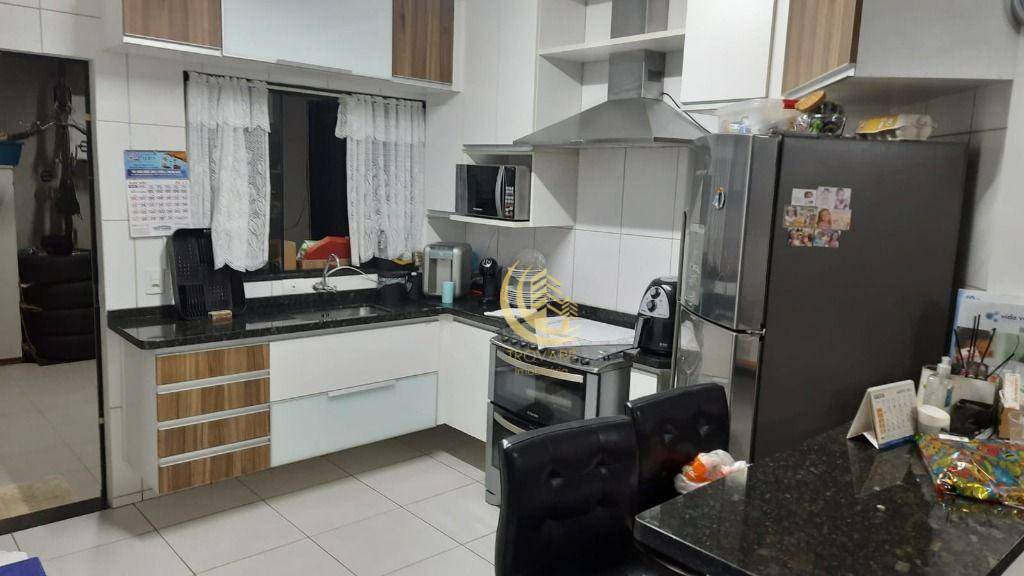 Sobrado à venda com 3 quartos, 215m² - Foto 27