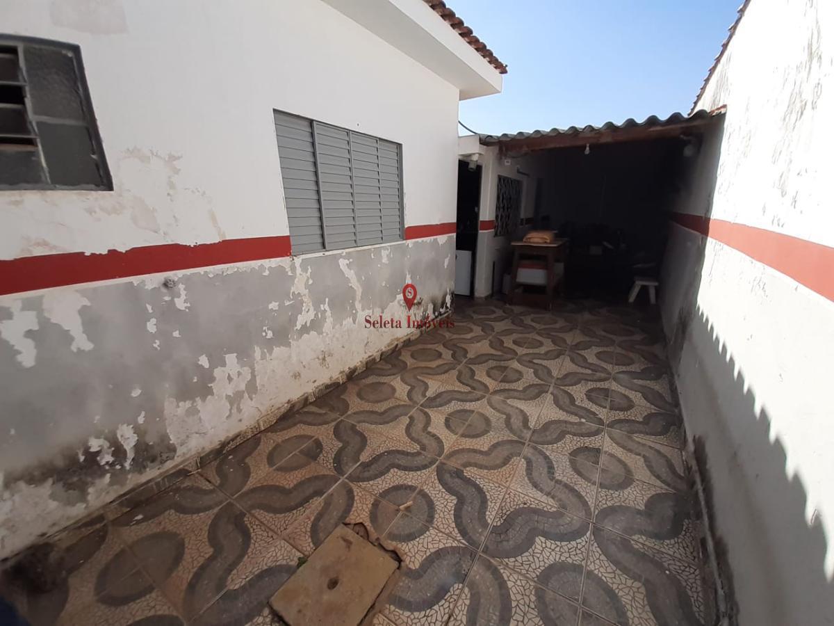 Casa à venda com 2 quartos, 250m² - Foto 20